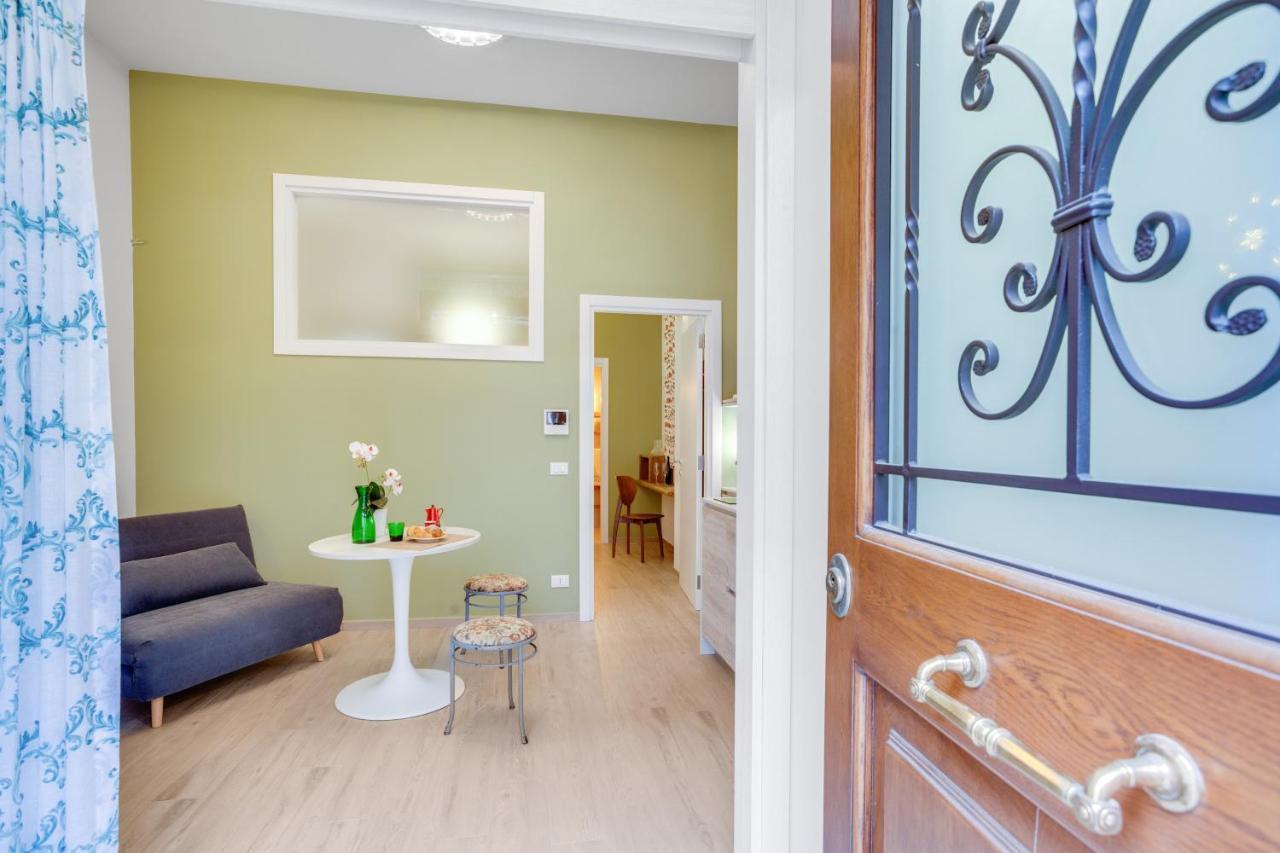 Madame Bari' Suite Apt In The Heart Of Bari Exteriér fotografie