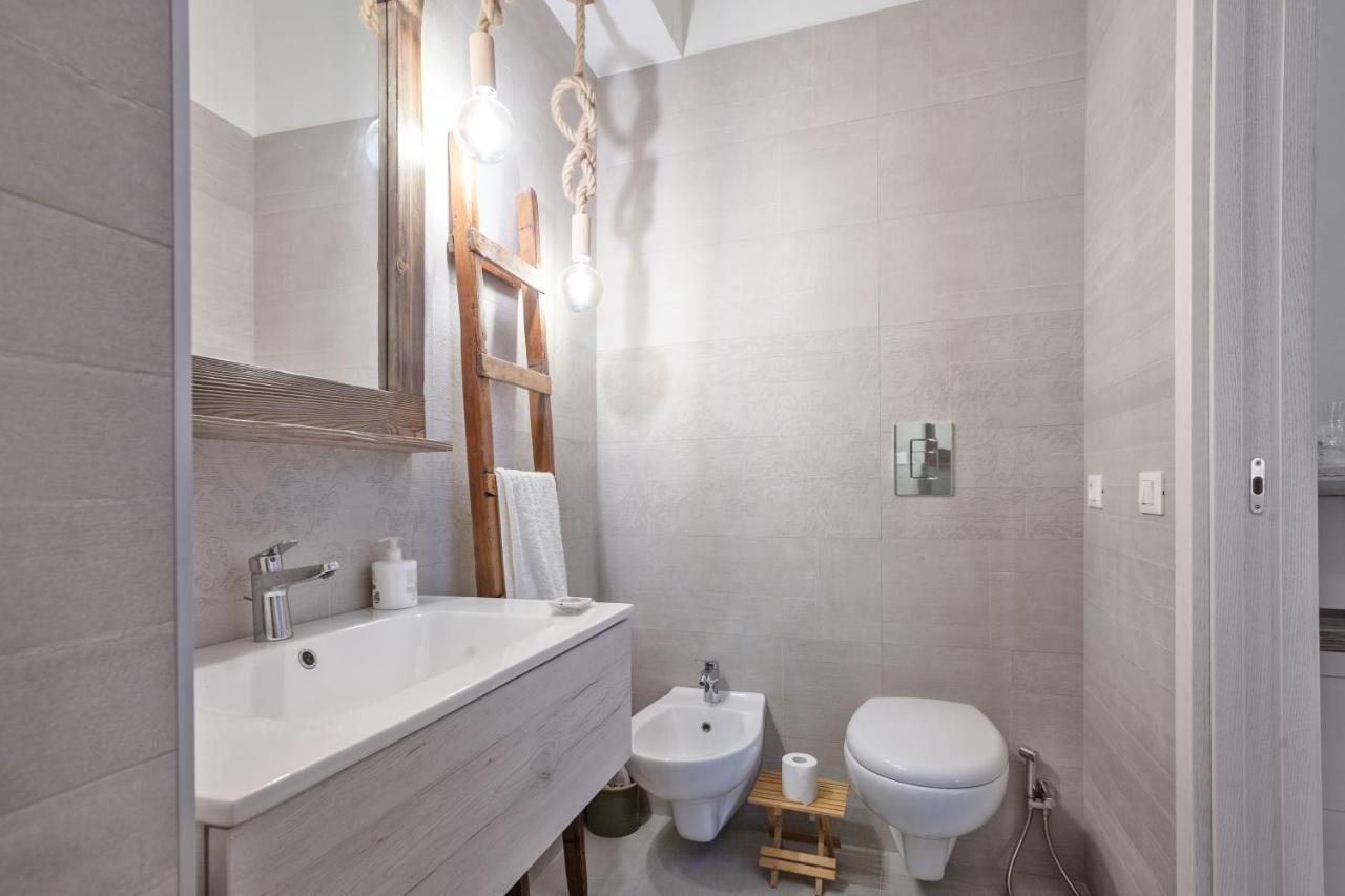 Madame Bari' Suite Apt In The Heart Of Bari Exteriér fotografie